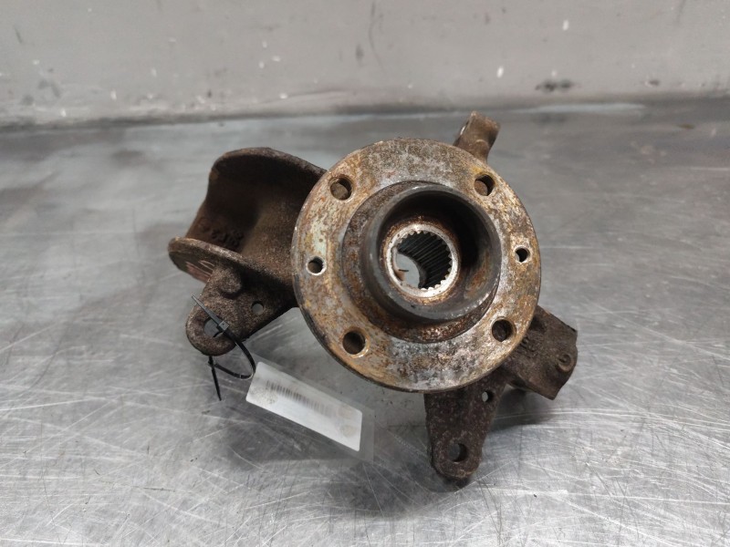 Recambio de mangueta delantera izquierda para renault scenic ii grand confort dynamique referencia OEM IAM   