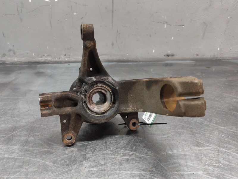 Recambio de mangueta delantera izquierda para renault scenic ii grand confort dynamique referencia OEM IAM   