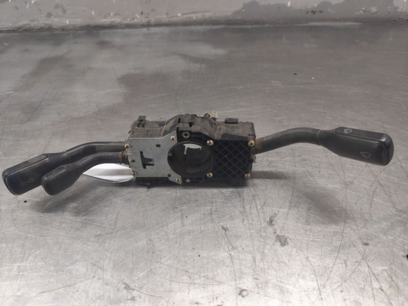 Recambio de mando multifuncion para audi a4 berlina (b5) 1.8 referencia OEM IAM 4D0953513  