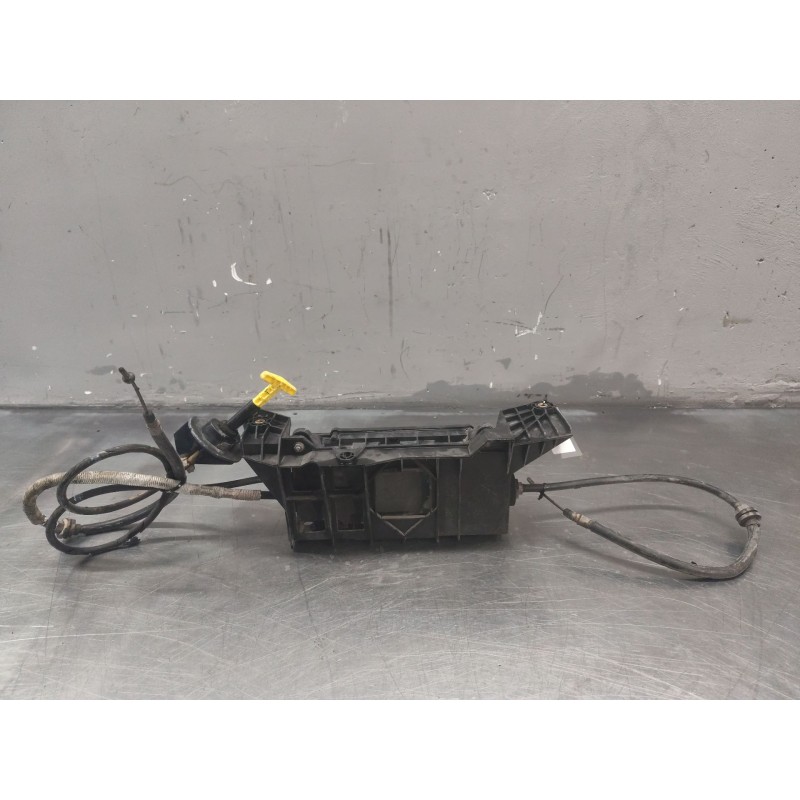 Recambio de freno de mano electrico para renault scenic ii grand confort authentique referencia OEM IAM 8200571486  