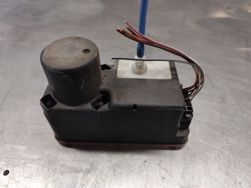 Recambio de centralita cierre para volkswagen polo berlina (6n1) 1.6 referencia OEM IAM 1H0962257  