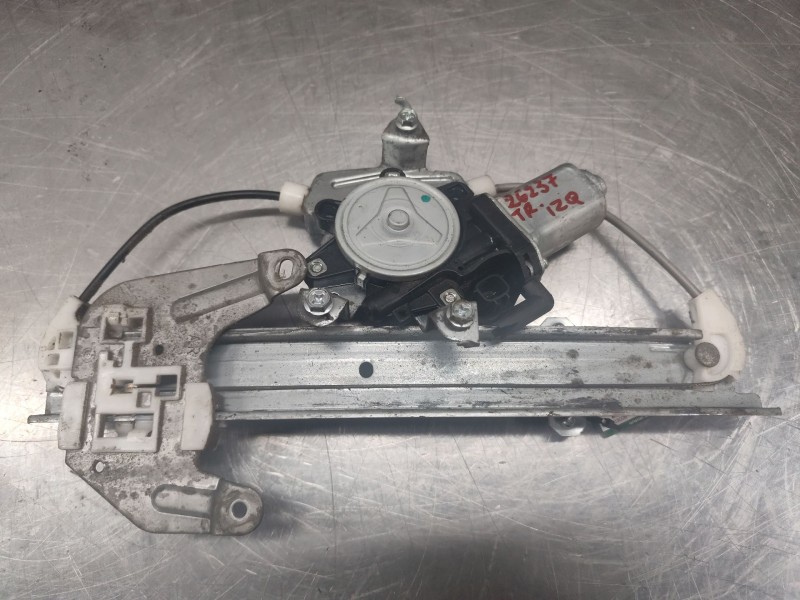 Recambio de elevalunas trasero izquierdo para nissan murano i (z50) 3.5 4x4 referencia OEM IAM 807318991A  