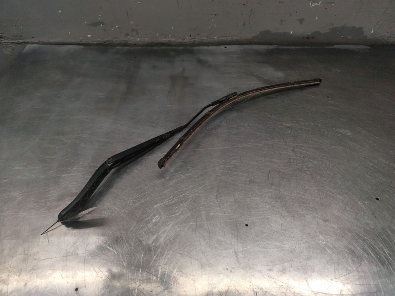 Recambio de brazo limpia delantero izquierdo para ford tourneo courier b460 monospace 1.0 ecoboost referencia OEM IAM   