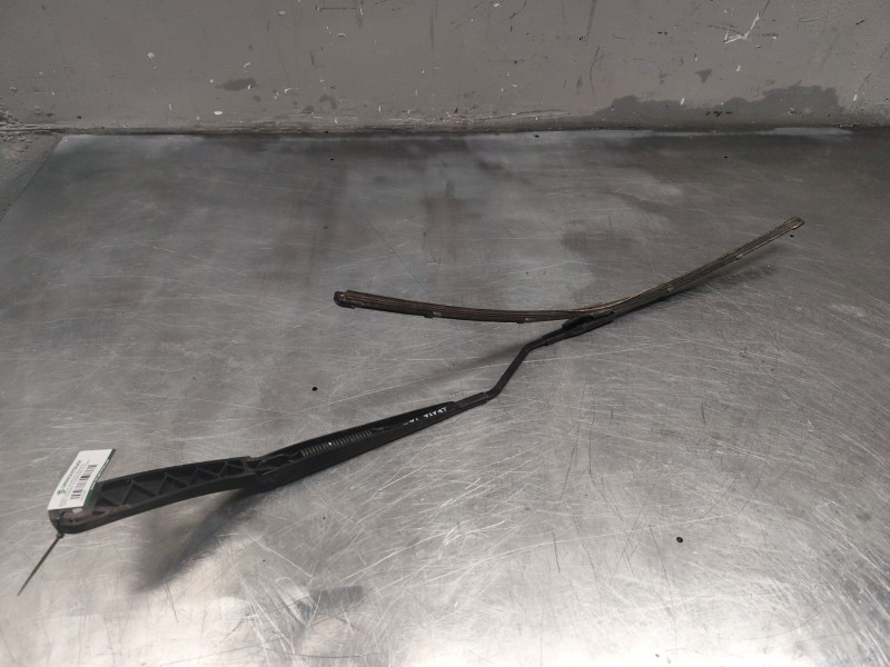 Recambio de brazo limpia delantero izquierdo para ford tourneo courier b460 monospace 1.0 ecoboost referencia OEM IAM   