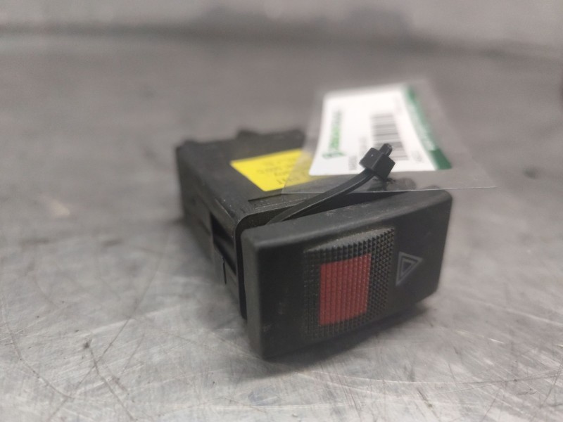 Recambio de warning para audi a4 berlina (b5) 1.8 referencia OEM IAM 8D0941509C  