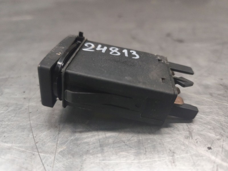 Recambio de warning para audi a4 berlina (b5) 1.8 referencia OEM IAM 8D0941509C  