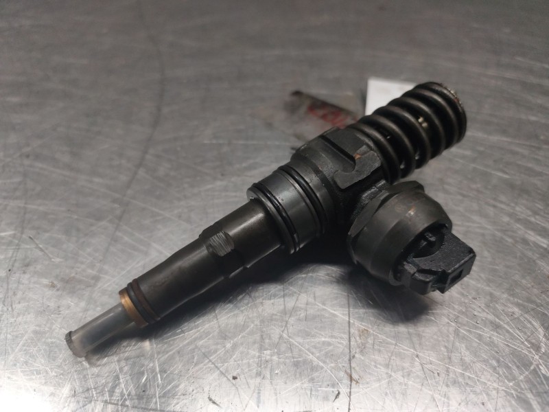 Recambio de inyector bomba para audi a3 (8p1) 2.0 tdi 16v referencia OEM IAM 038130073BQ 0414720312 
