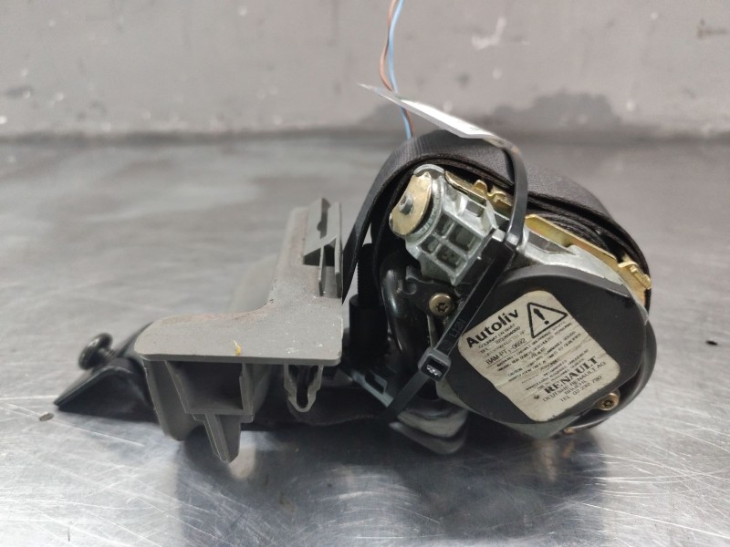 Recambio de cinturon seguridad trasero derecho para renault scenic ii grand confort dynamique referencia OEM IAM 8200309224  