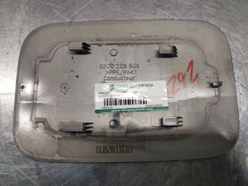 Recambio de tapa exterior combustible para renault scenic ii grand confort dynamique referencia OEM IAM 8200228509  