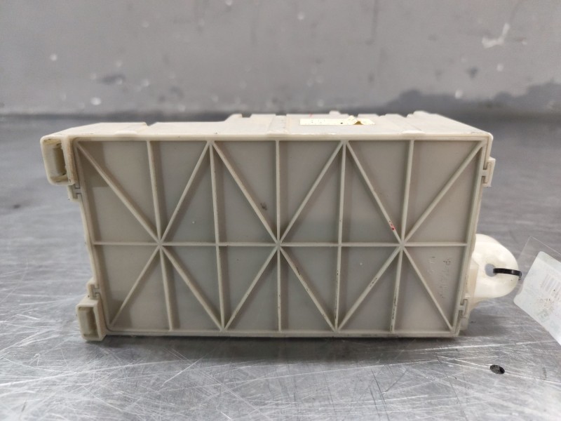 Recambio de modulo electronico para toyota rav 4 ii (_a2_) 2.0 4wd (aca21, aca20) referencia OEM IAM 8273342080  