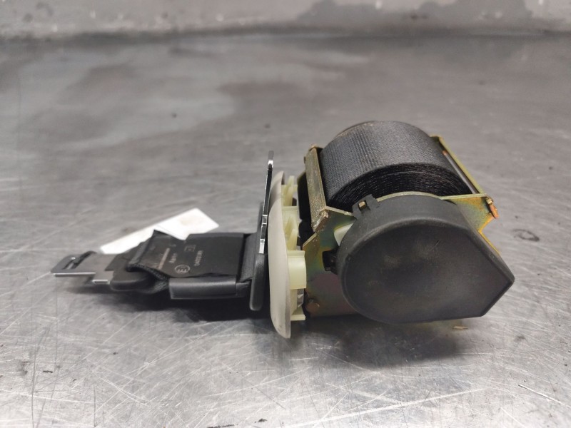 Recambio de cinturon seguridad trasero central para renault scenic ii grand confort dynamique referencia OEM IAM 8200309286  
