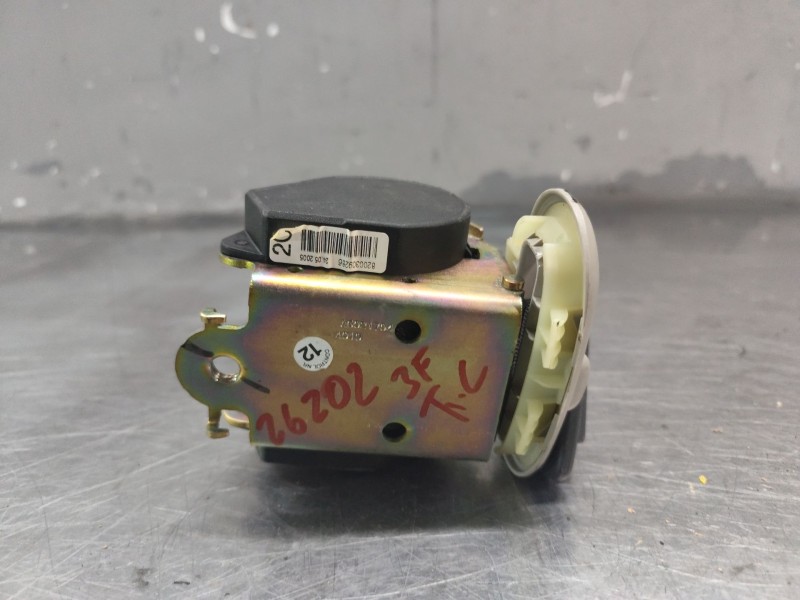 Recambio de cinturon seguridad trasero central para renault scenic ii grand confort dynamique referencia OEM IAM 8200309286  