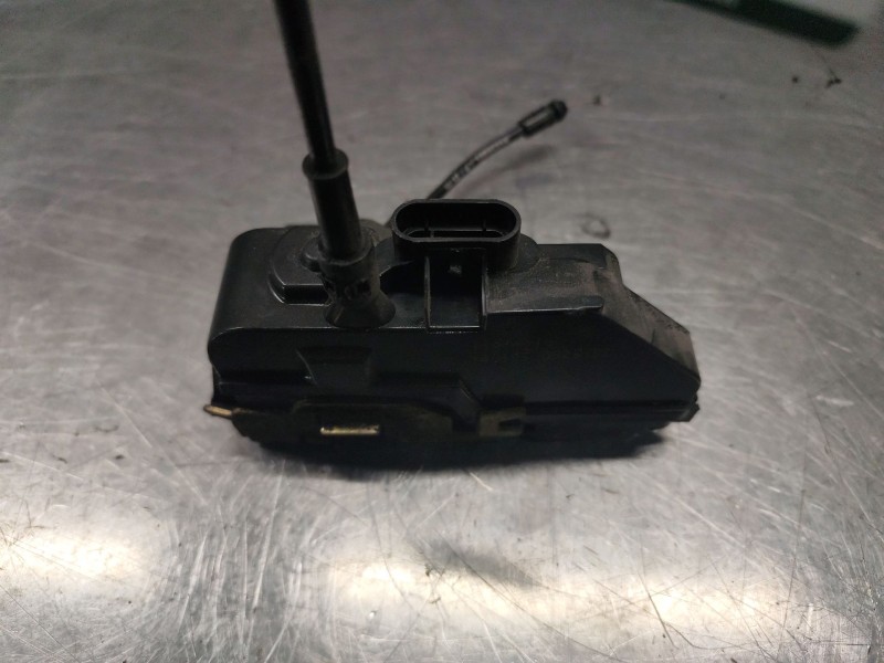 Recambio de cerradura puerta delantera derecha para renault scenic ii grand confort dynamique referencia OEM IAM   