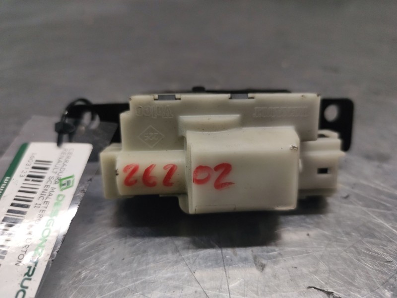 Recambio de cerradura maletero / porton para renault scenic ii grand confort dynamique referencia OEM IAM 8200076240E  