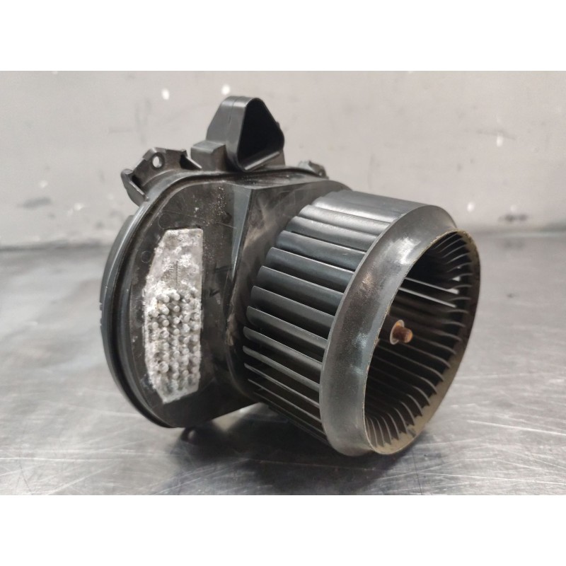 Recambio de ventilador calefaccion para mercedes-benz clase gla (x156) gla 200 (156.943) referencia OEM IAM A2469061601  