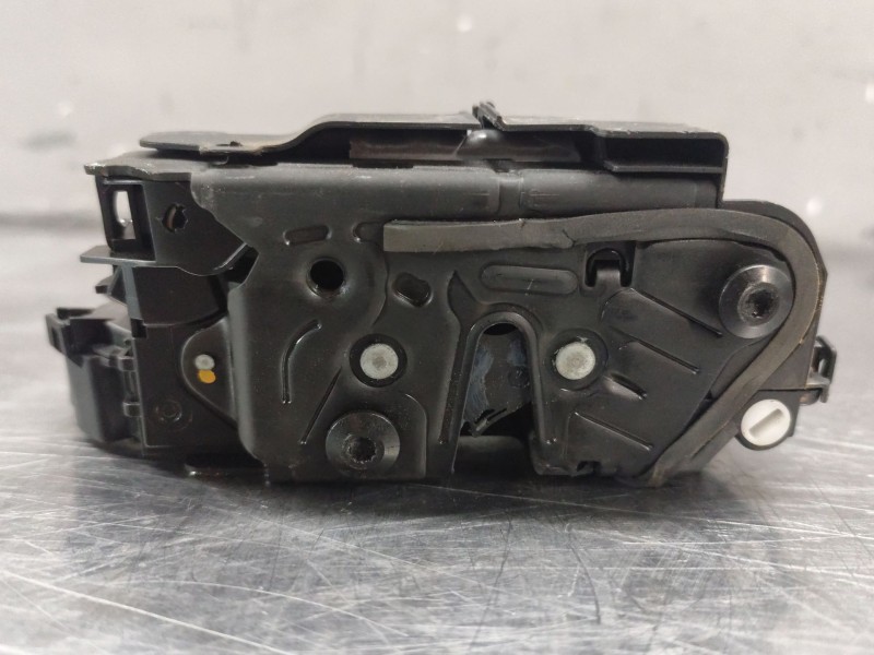 Recambio de cerradura puerta trasera izquierda para audi q3 (f3b) 35 tdi quattro referencia OEM IAM A5L5TA839015L  
