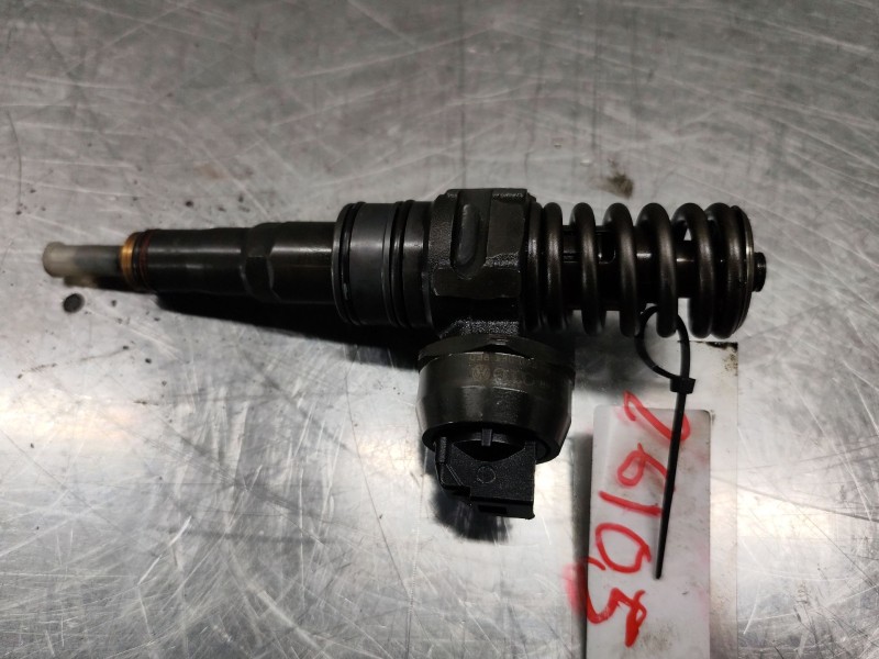 Recambio de inyector bomba para audi a3 (8p1) 2.0 tdi 16v referencia OEM IAM 038130073BQ 0414720312 