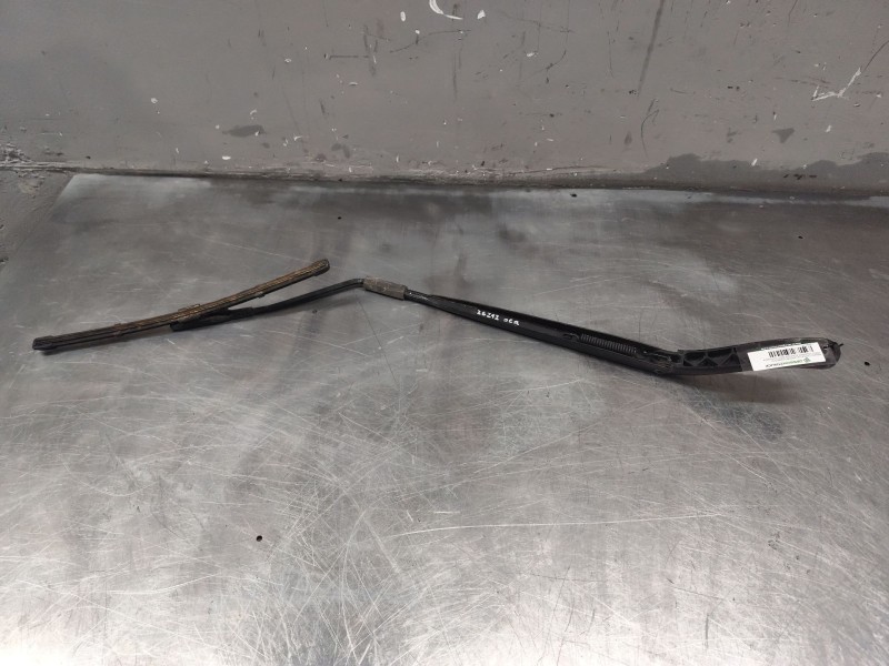 Recambio de brazo limpia delantero derecho para ford tourneo courier b460 monospace 1.0 ecoboost referencia OEM IAM   