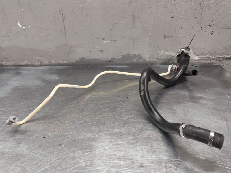 Recambio de tapon combustible para bmw 4 descapotable (g23, g83) m4 competition m xdrive referencia OEM IAM   