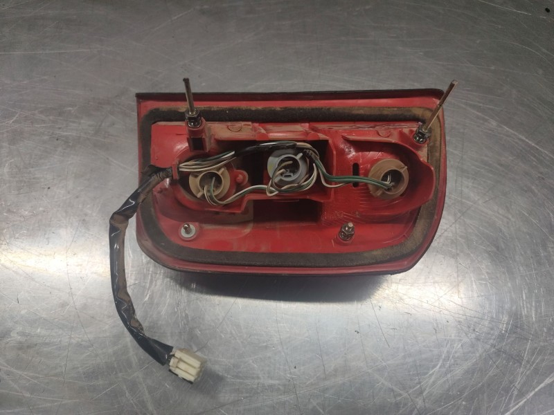 Recambio de piloto trasero izquierdo para toyota rav 4 ii (_a2_) 2.0 4wd (aca21, aca20) referencia OEM IAM   