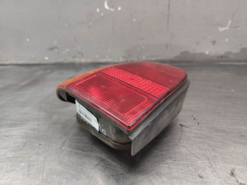 Recambio de piloto trasero izquierdo para volkswagen polo berlina (6n1) 1.6 referencia OEM IAM   