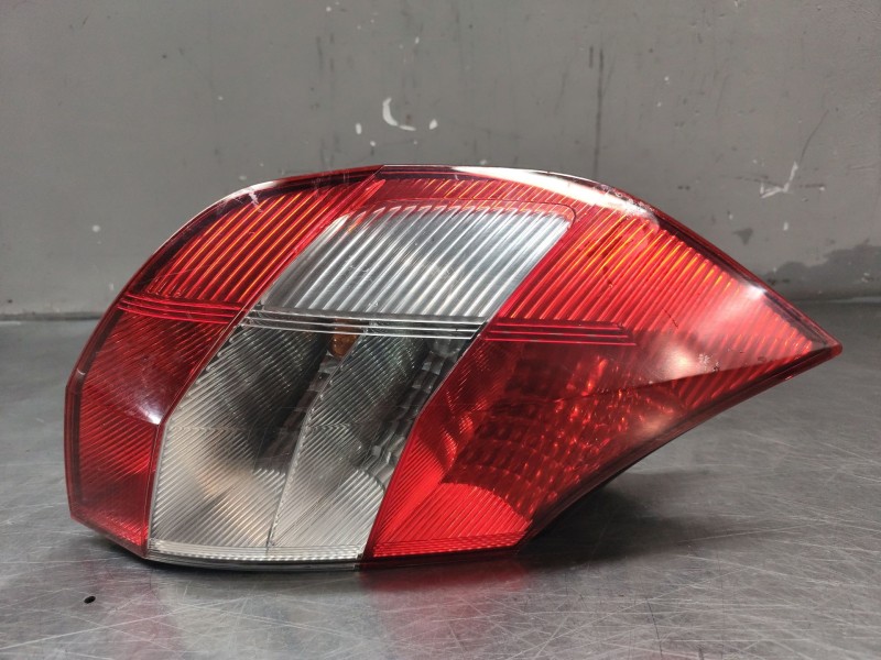 Recambio de piloto trasero izquierdo para renault scenic ii grand confort dynamique referencia OEM IAM   