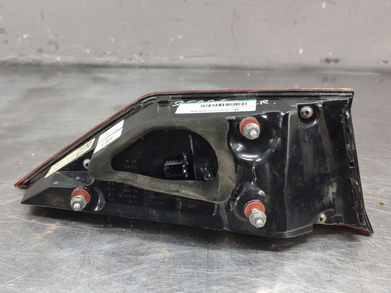 Recambio de piloto trasero derecho interior para audi q3 (f3b) 35 tdi quattro referencia OEM IAM 83A945094  