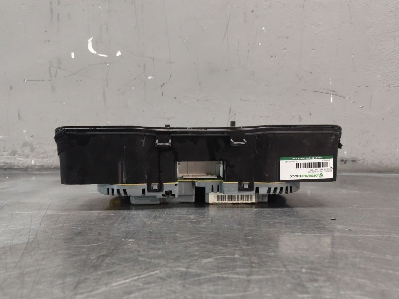 Recambio de cuadro instrumentos para audi a4 berlina (b5) 1.8 referencia OEM IAM 8D0919034B  