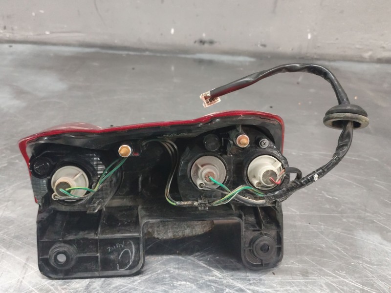 Recambio de piloto trasero derecho para nissan nv200 furgoneta 1.5 dci 90 (m20, m20m) referencia OEM IAM 6PINES  