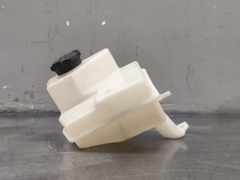 Recambio de deposito expansion para hyundai i30 (gd) 1.6 crdi referencia OEM IAM   