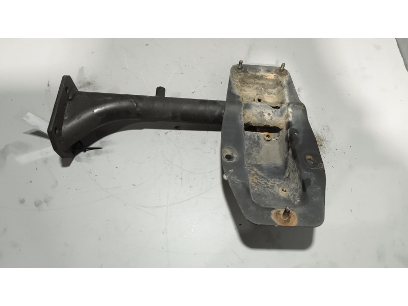Recambio de soporte para iveco eurocargo 5.9 diesel referencia OEM IAM 8142849 DERECHA 
