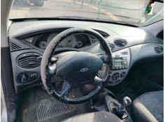 ford focus berlina (cak) del año 2000 2