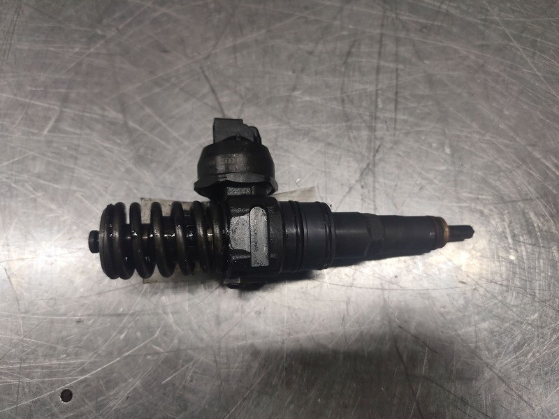 Recambio de inyector para ford galaxy (vy) ghia referencia OEM IAM 038130073BA 0414720216 2 PINS