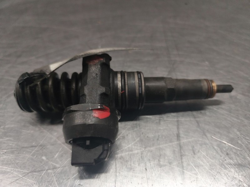 Recambio de inyector para ford galaxy (vy) ghia referencia OEM IAM 038130073BA 0414720216 2 PINS