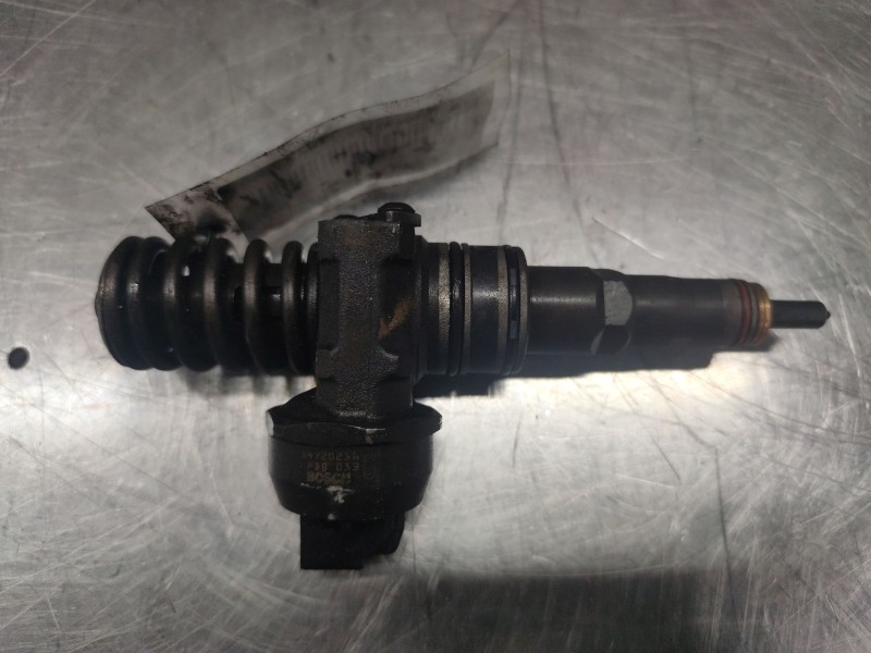 Recambio de inyector para ford galaxy (vy) ghia referencia OEM IAM 038130073BA 0414720216 2 PINS