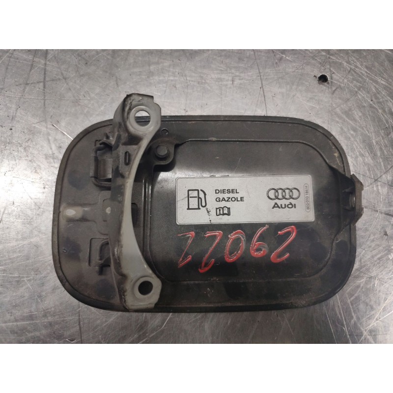 Recambio de tapa exterior combustible para audi a4 berlina (8e) 2.5 tdi quattro (132kw) referencia OEM IAM   