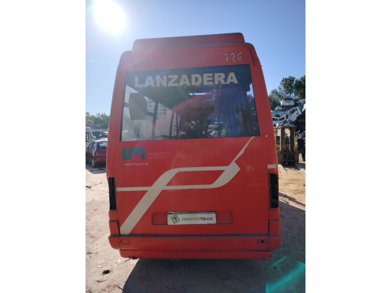 mercedes-benz sprinter 4-t autobús (b904) del año 2000