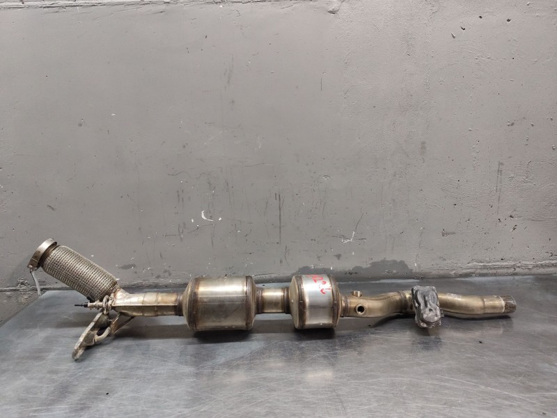 Recambio de tubo escape delantero para audi q3 (f3b) 35 tdi quattro referencia OEM IAM 05l131701M  