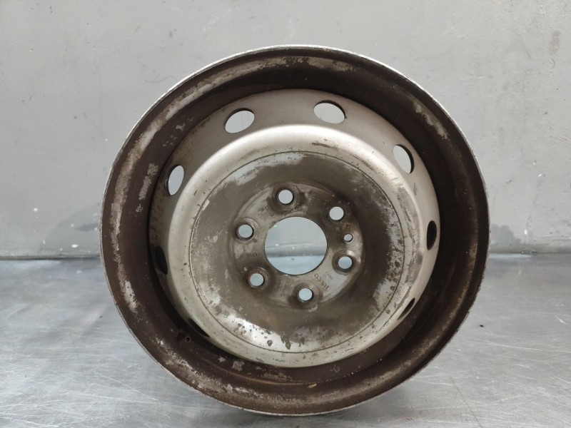 Recambio de juego llantas para iveco daily vi furgoneta 33s12, 35s12, 35c12 referencia OEM IAM 16h2x61/2  