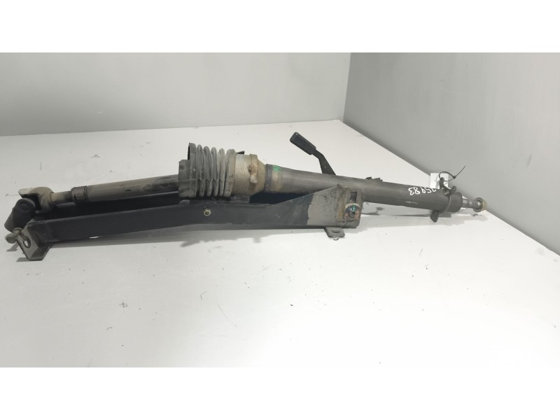 Recambio de columna direccion para nissan cabstar e 3.0 diesel referencia OEM IAM 48805F3900 4880532D00 488059X200