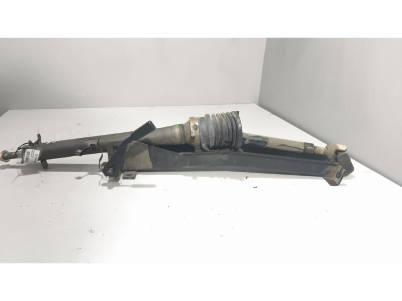 Recambio de columna direccion para nissan cabstar e 3.0 diesel referencia OEM IAM 48805F3900 4880532D00 488059X200