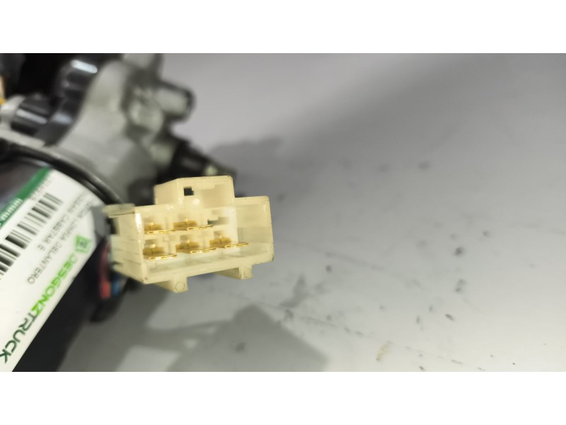 Recambio de motor limpia delantero para nissan cabstar e 3.0 diesel referencia OEM IAM 288105t021  