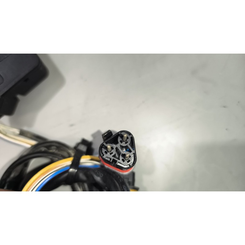 Recambio de cerradura puerta delantera izquierda para man tg-m 18.xxx 6.9 diesel referencia OEM IAM 81626806149  