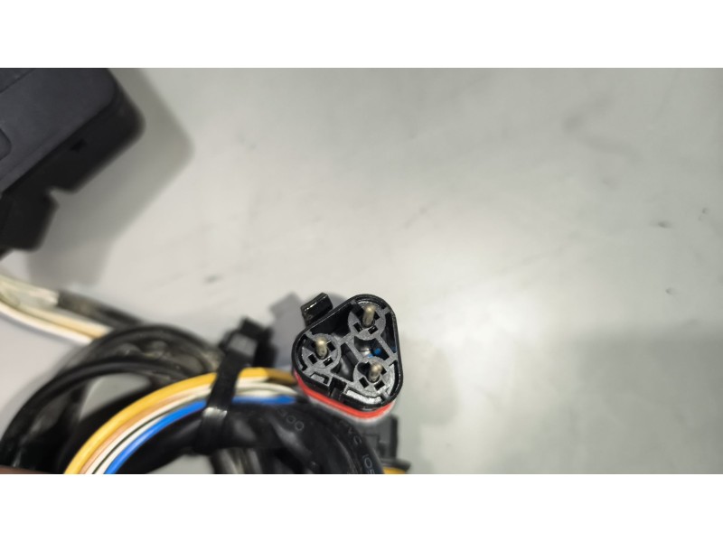 Recambio de cerradura puerta delantera izquierda para man tg-m 18.xxx 6.9 diesel referencia OEM IAM 81626806149  