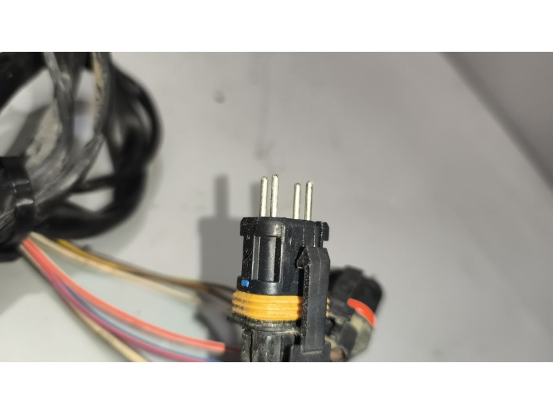 Recambio de cerradura puerta delantera derecha para man tg-m 18.xxx 6.9 diesel referencia OEM IAM 81626806142  