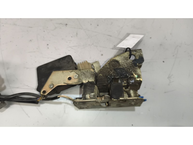 Recambio de cerradura puerta delantera derecha para man tg-m 18.xxx 6.9 diesel referencia OEM IAM 81626806142  