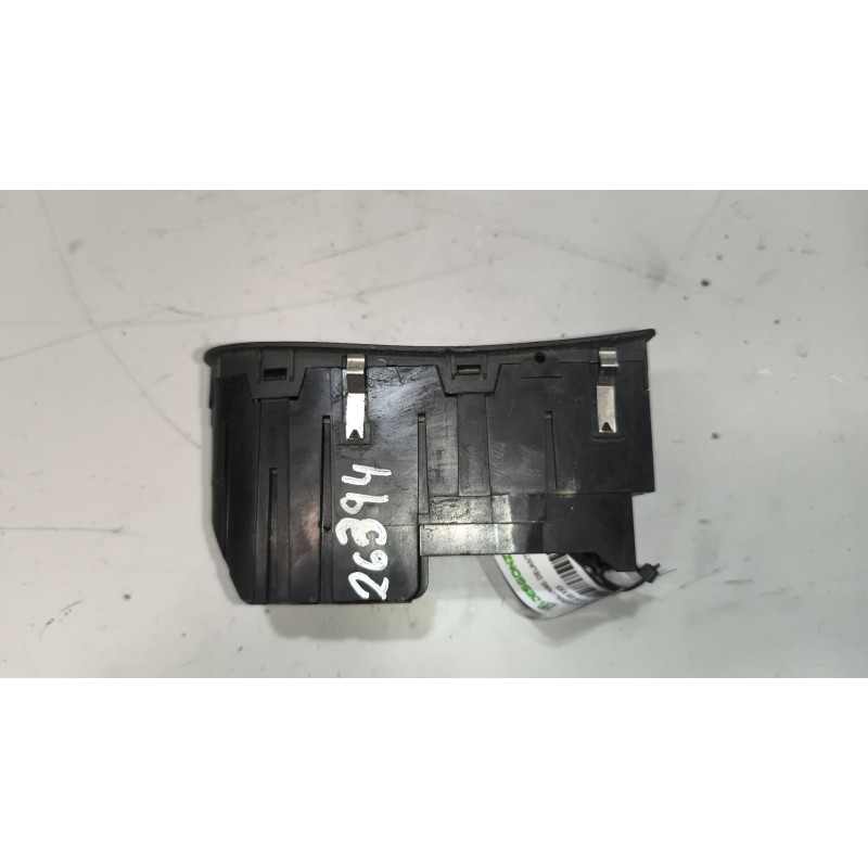 Recambio de mando elevalunas delantero derecho para man tg-m 18.xxx 6.9 diesel referencia OEM IAM 81258067097  