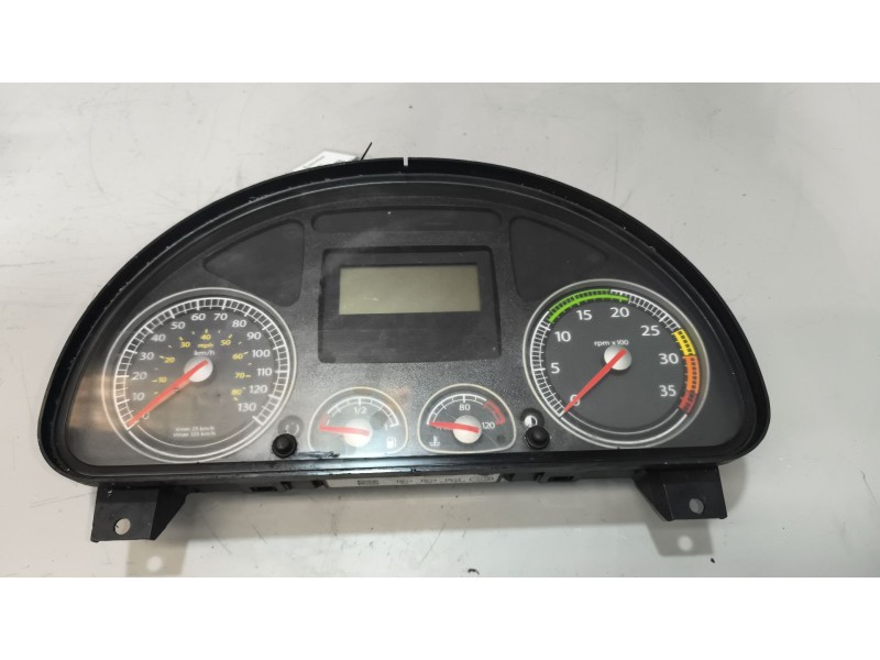 Recambio de cuadro instrumentos para iveco eurocargo 05.03  fki 100 e tráfico urbano referencia OEM IAM 5801405209  