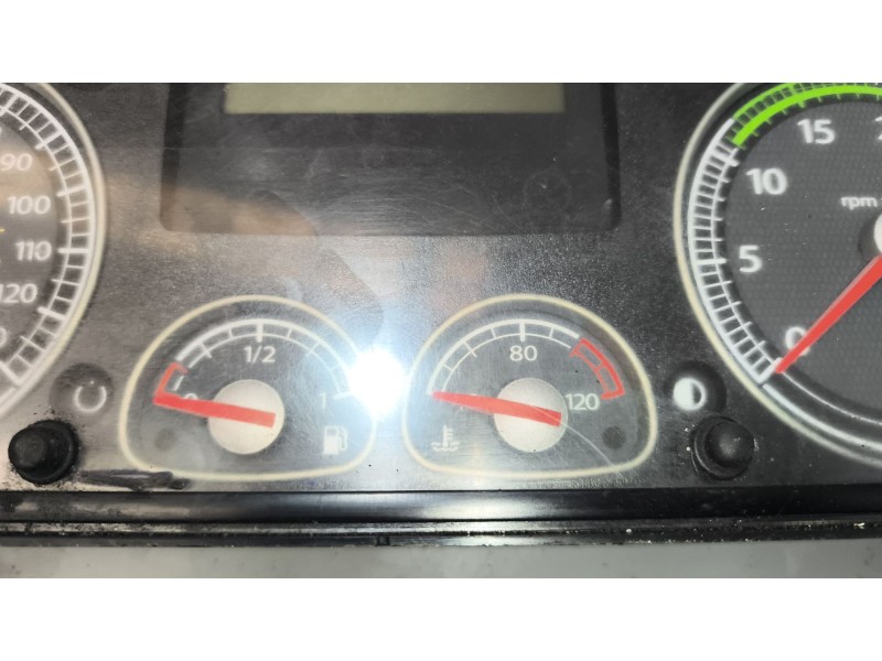 Recambio de cuadro instrumentos para iveco eurocargo 05.03  fki 100 e tráfico urbano referencia OEM IAM 5801405209  
