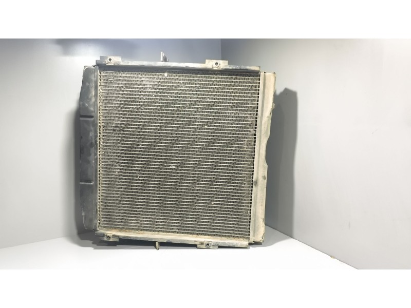 Recambio de radiador agua para nissan trucks atleon 210 referencia OEM IAM 21400D9300 214009X000 